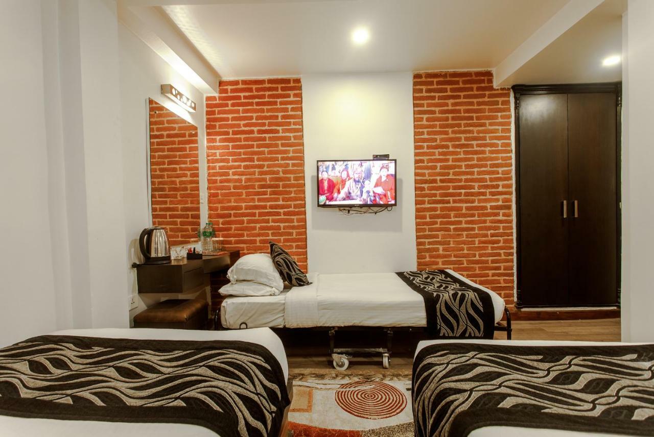 Hotel Shreesu Катманду Екстериор снимка