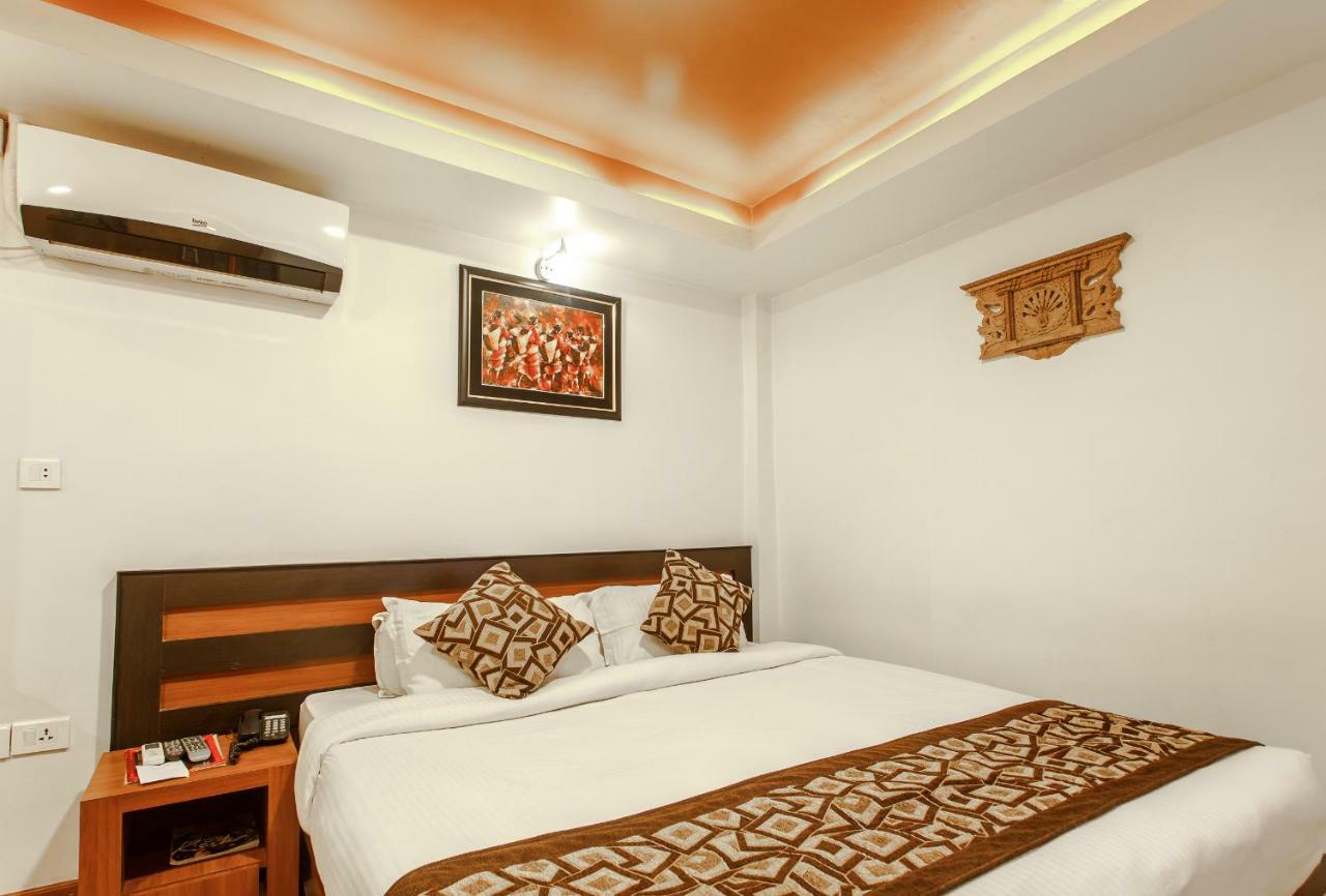 Hotel Shreesu Катманду Екстериор снимка